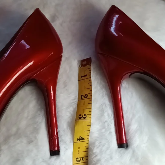 Stuart Weitzman Pumps - Picture 5 of 8